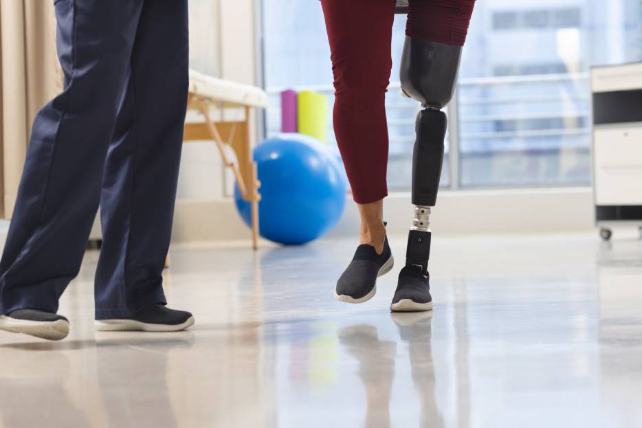 ¿En qué consiste la rehabilitación prostética?